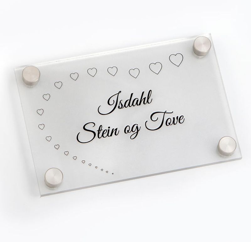 Akrylskilt med frostet bakside & alu. pynteknotter 9x13,5 cm